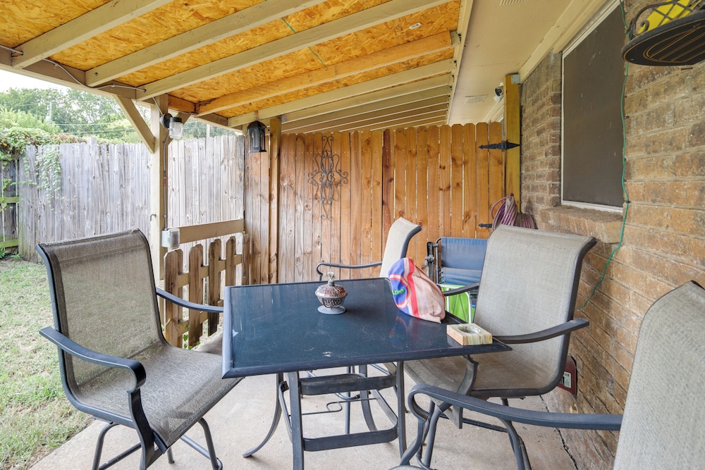 Walk to At&t Stadium: Game Day Home Base w/ Patio!