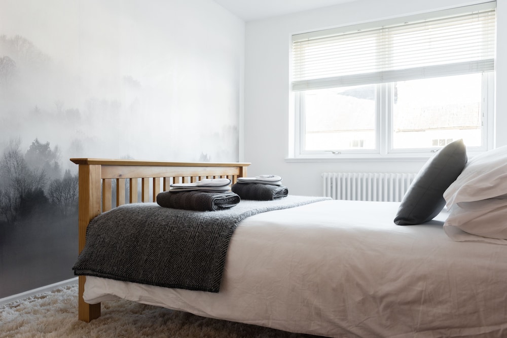 The Jericho Escape - Comfortable & Modern 4BDR in Jericho