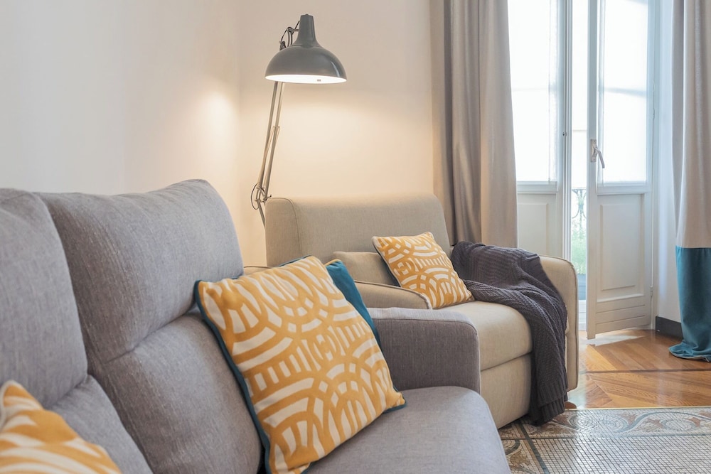 Lake Holiday Como by Rent all Como