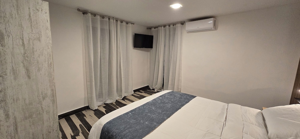 Napoli Central Stay