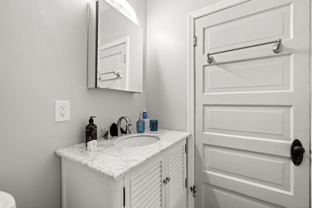 NEW Lakeland Landing Cute Bungalow by Downtown