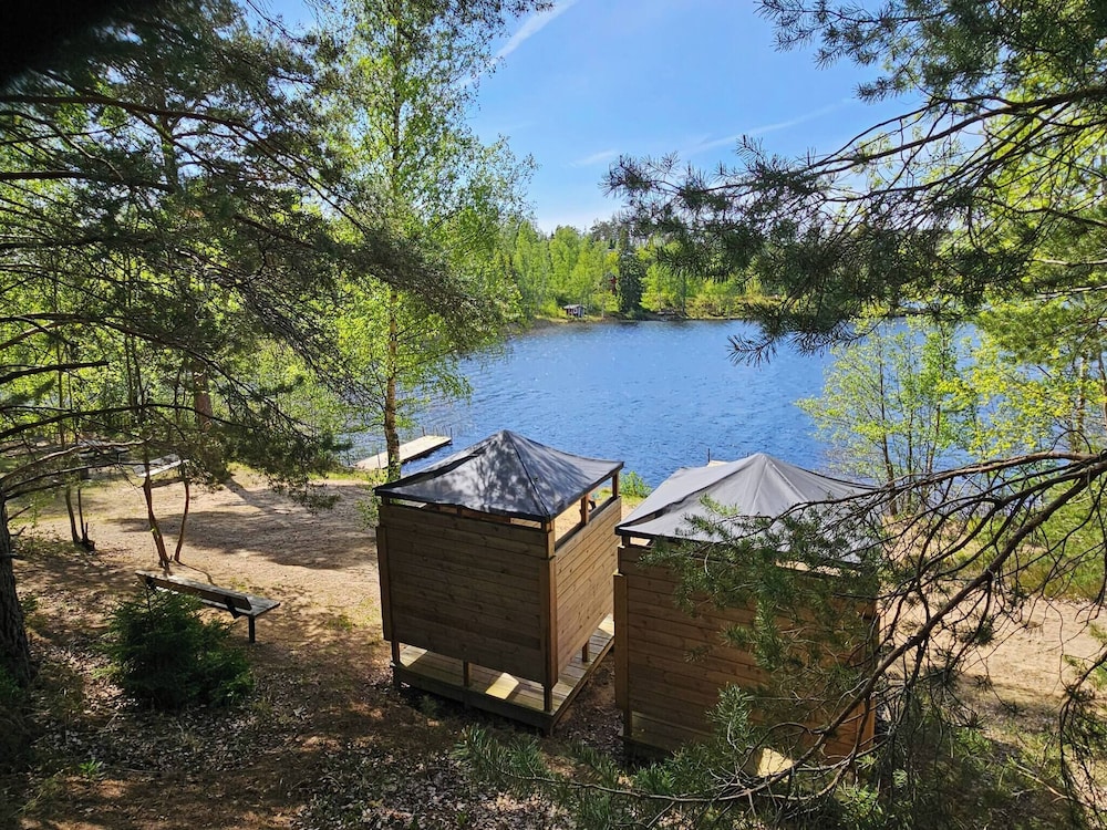 Cottage & 1200m² Garden