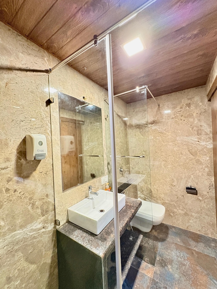 Honey Bee - A Boutique Resort