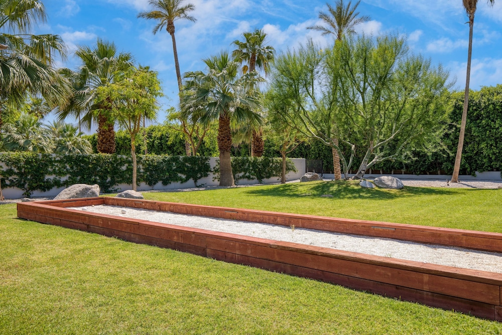 Polo Villa 5 by Avantstay Outdoor Bocce Ball, Fire Pit & Bbq, Pool & Spa 260332 6 Bedrooms view 5