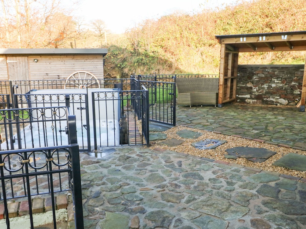 Nant Moel Isaf Farm