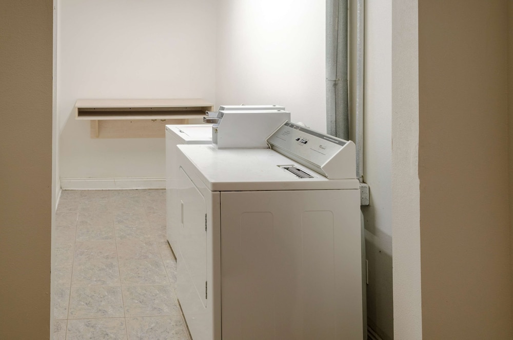 Transit Home Bed And Breakfast - Adults Only view 2