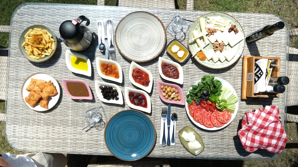 Assos Longevity Hotel