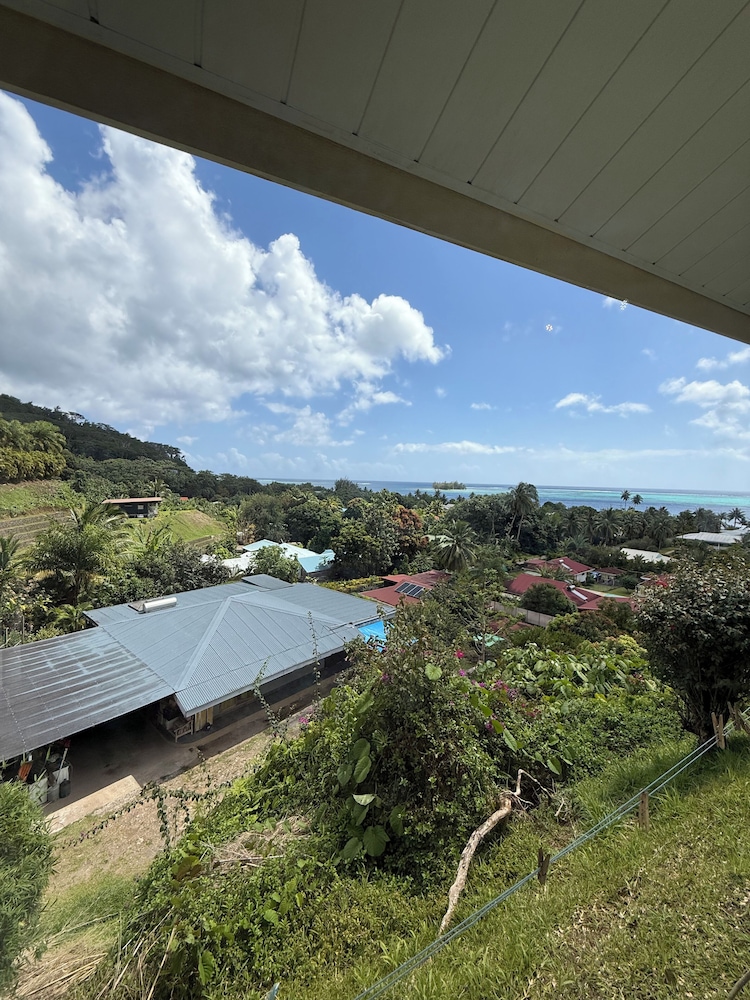 Luna's Home Raiatea
