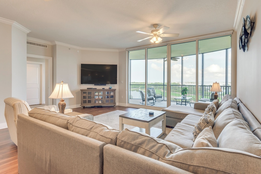 Sunset-view Resort Condo on Perdido Key