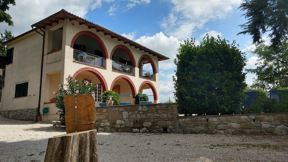 Il Querceto - B&B e Appartamenti Vacanze