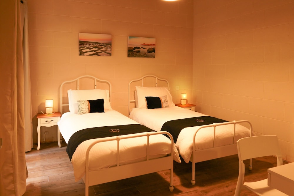 Solaris Gozitan Villa With Pool Gozo