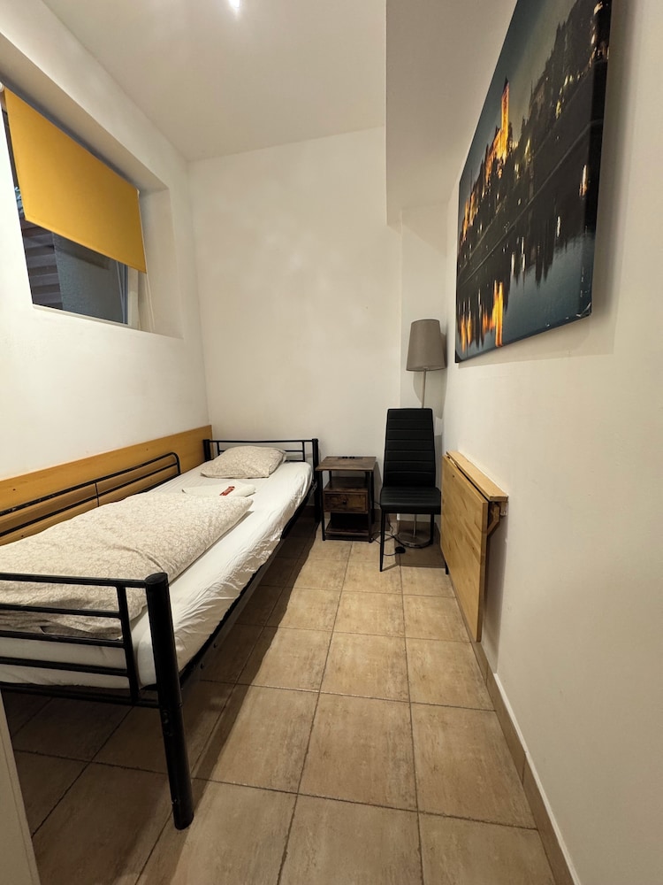 Amber Hostel