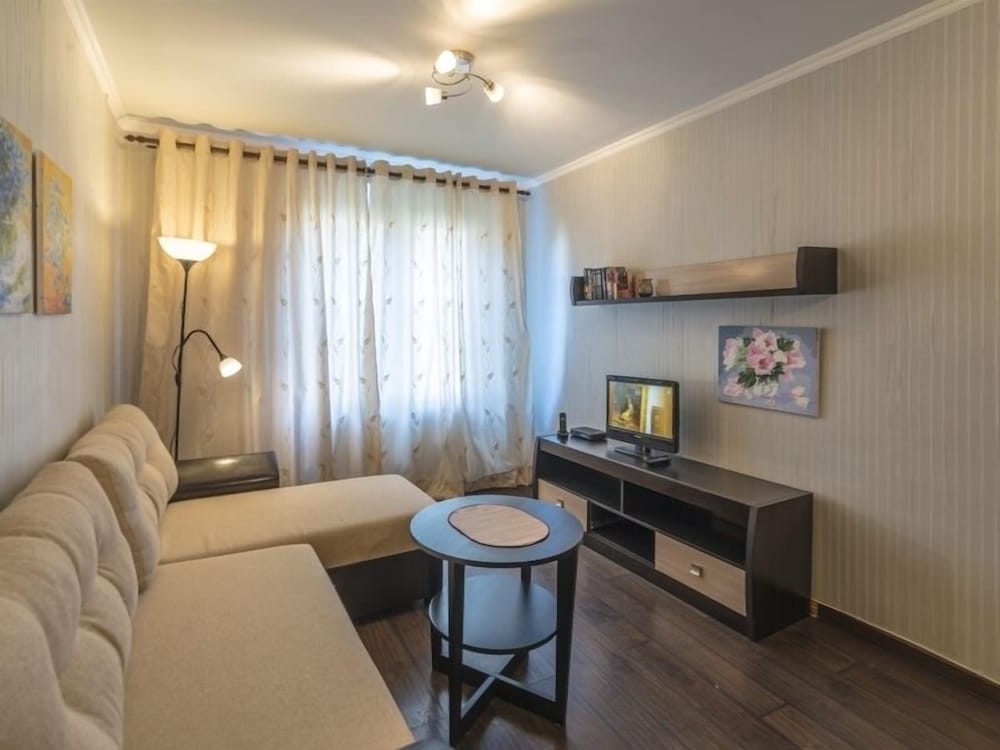 Apartment - Parferova 10