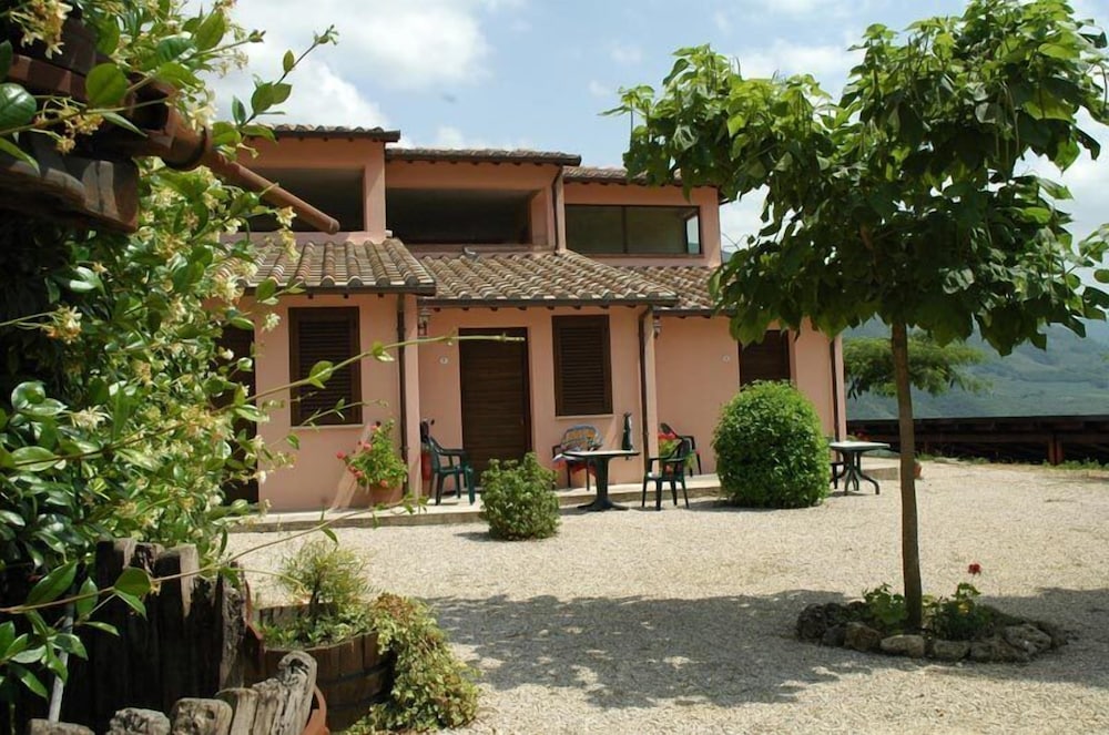 Agriturismo La Pila