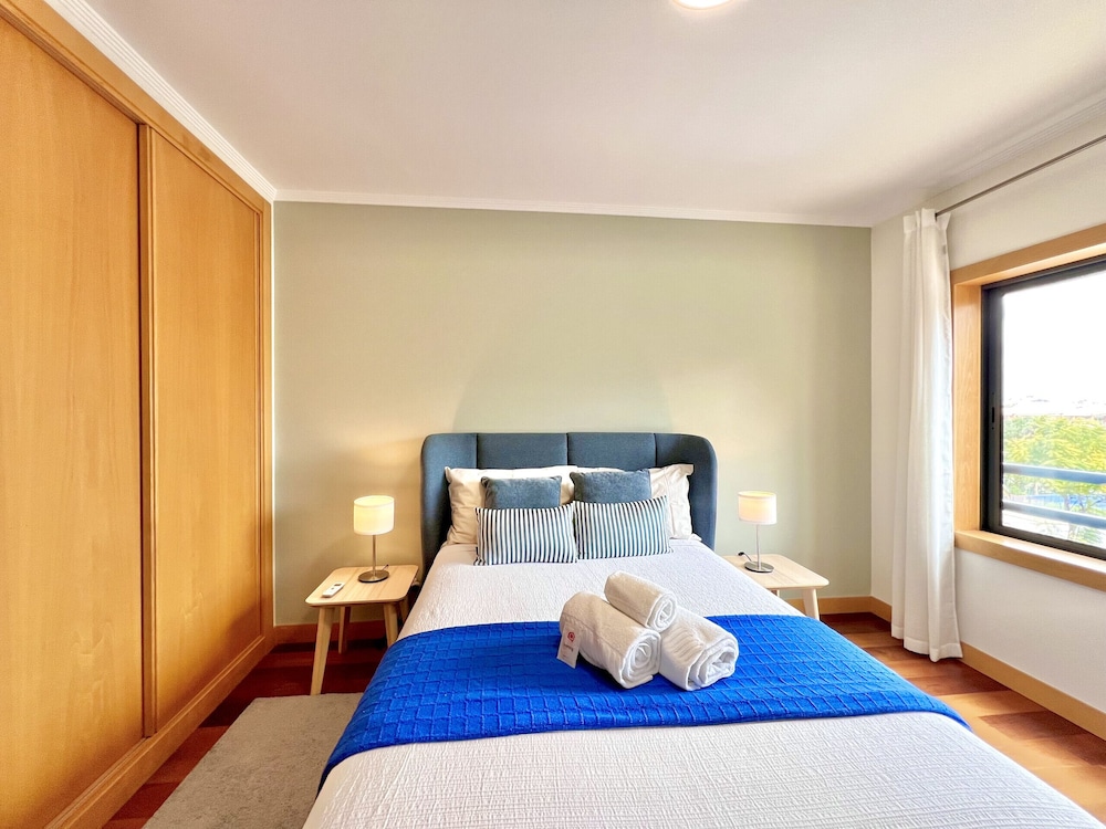 Albufeira Modern 7 by Homing