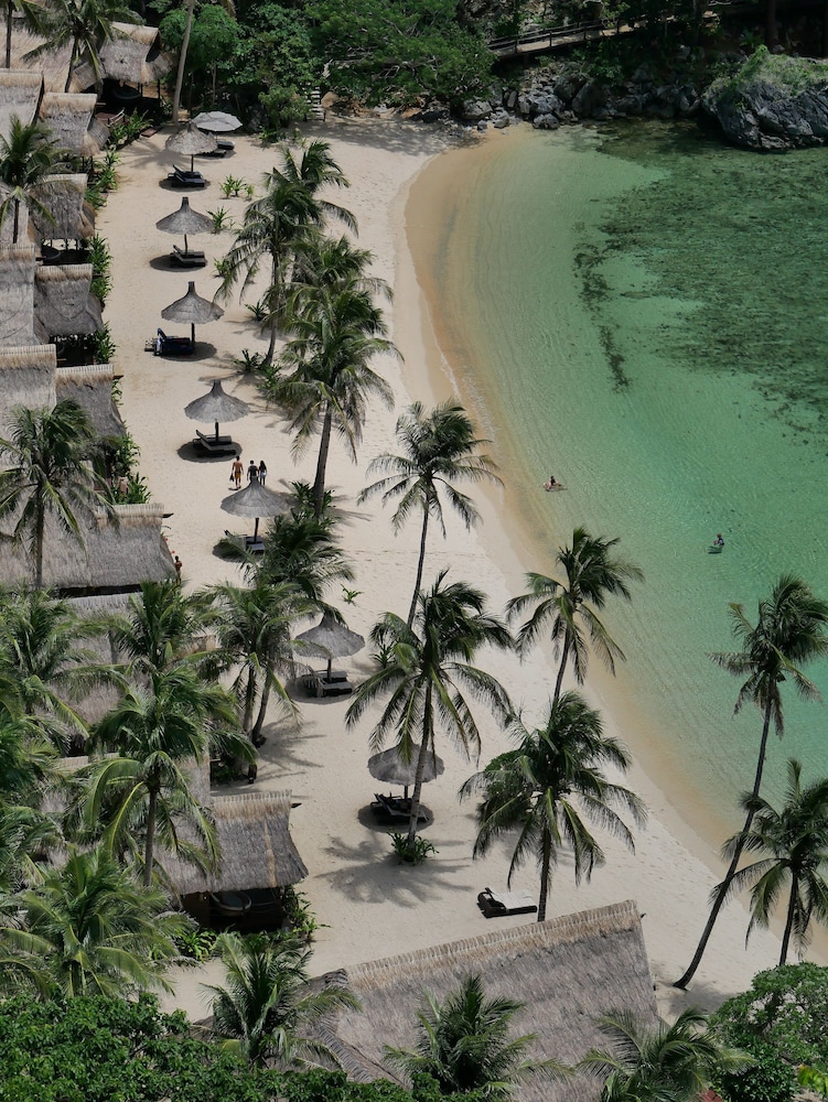 Cauayan Island Resort