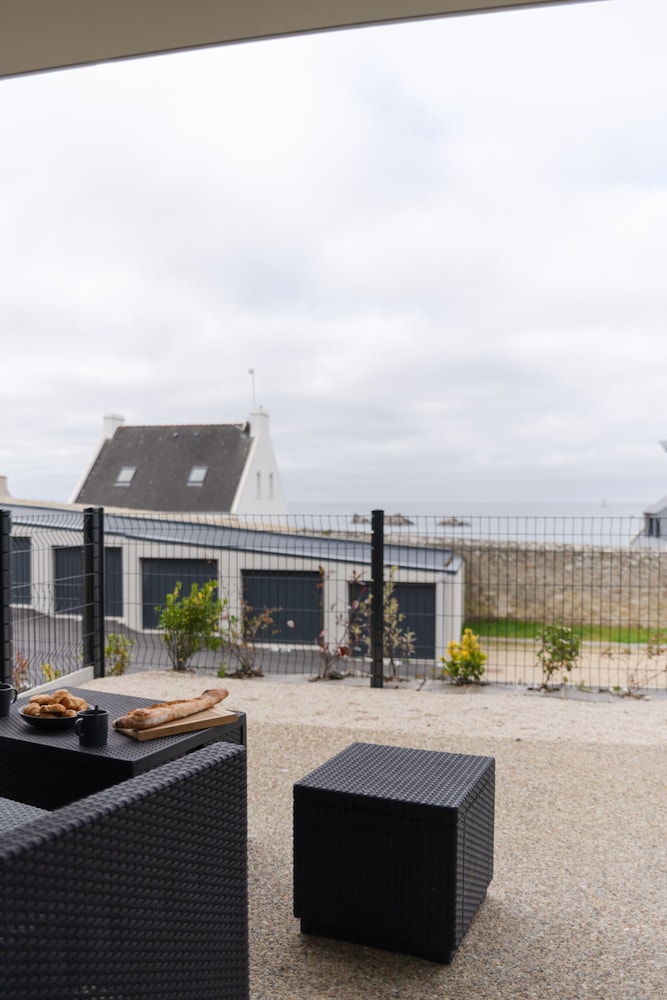 Apartment in Porspoder Near Plage du Bourg
