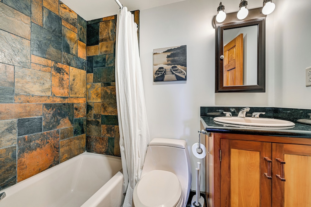 Riverfront Hudson Valley Gem w/ Beach Access!