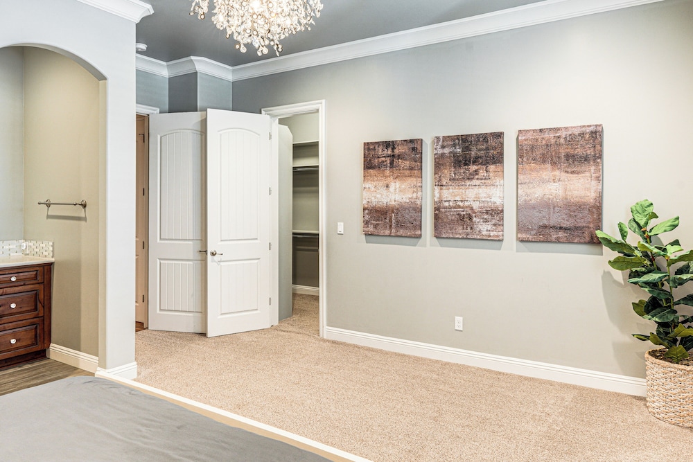 Outdoor Oasis & More: Group Getaway in Porterville