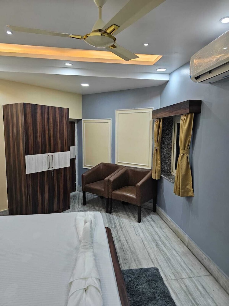 Jowar Hoter & Resort