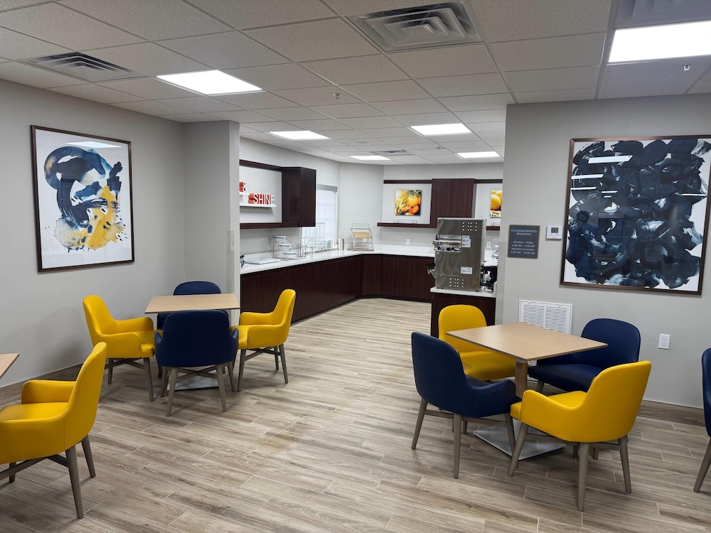 Comfort Inn & Suites Memphis Germantown