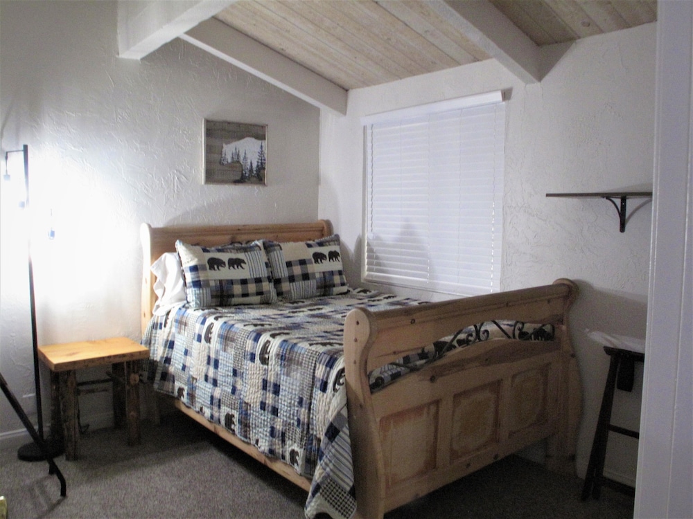 Snow Summit Townhouse Rentals & Sales