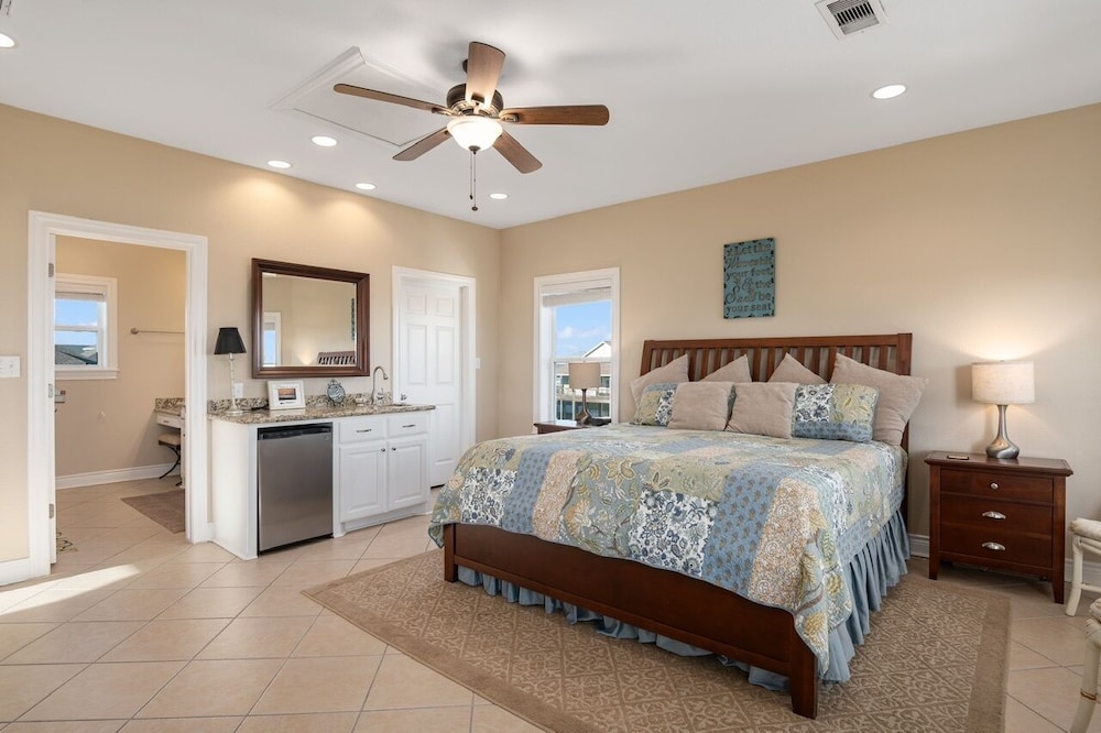 Deja View 3 Bedroom Home