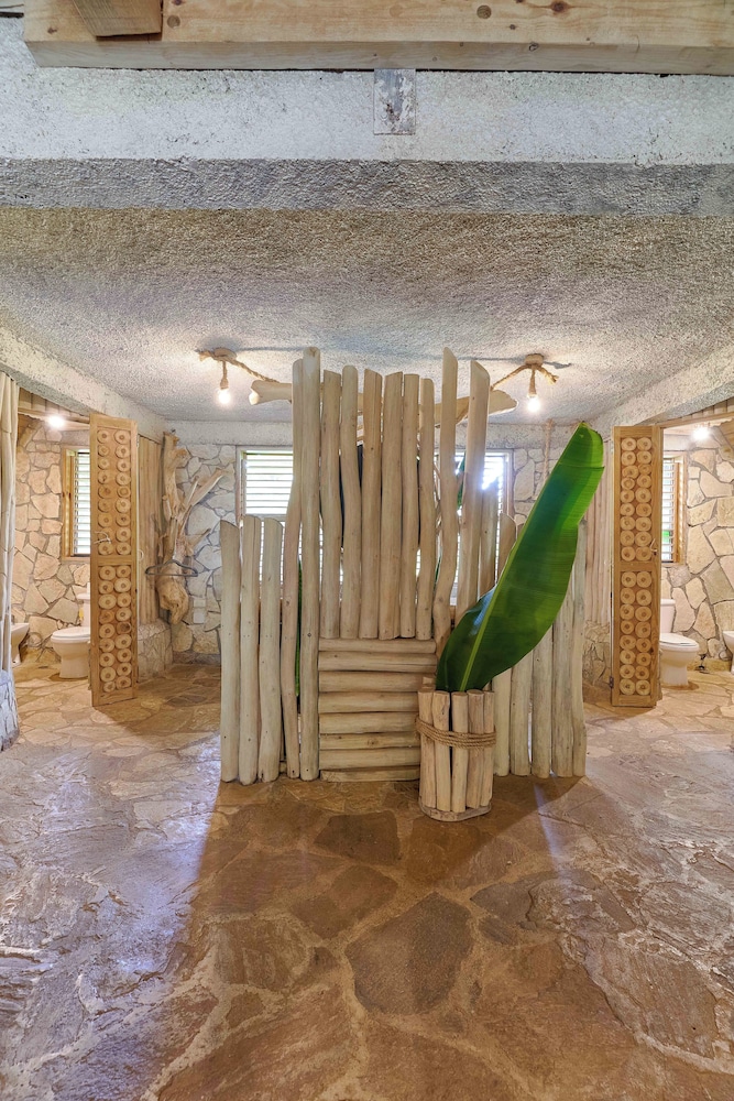 CHALET TROPICAL Hotel & Restaurant-Pizzeria
