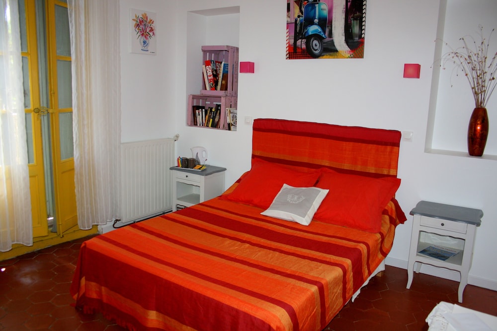 Photo 8
