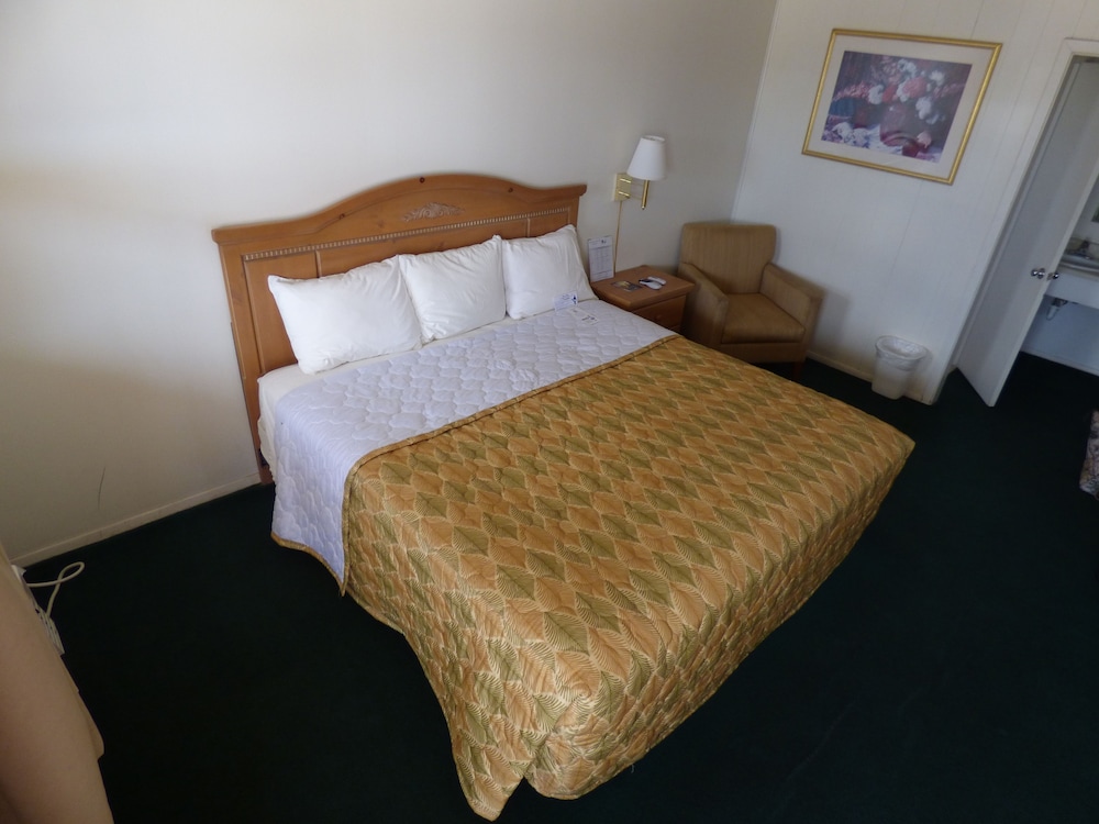 Carrizozo Inn