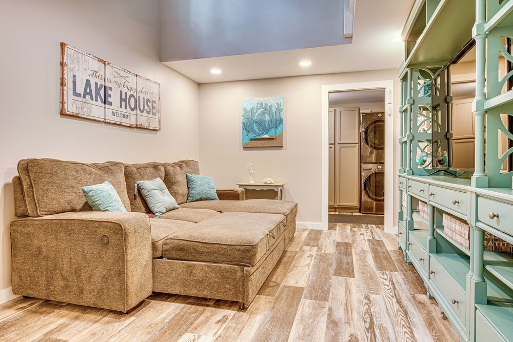 Walk to Lake Beaches: Cabin w/ Patio in Belmont!