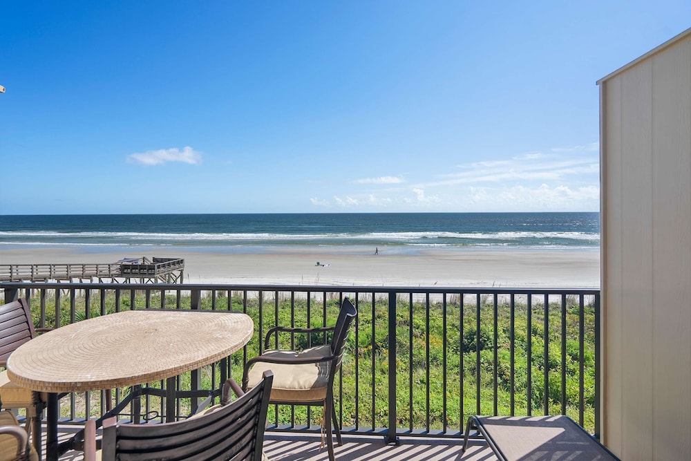 Oceanfront Pool Tennis BBQ Patio Free Parking