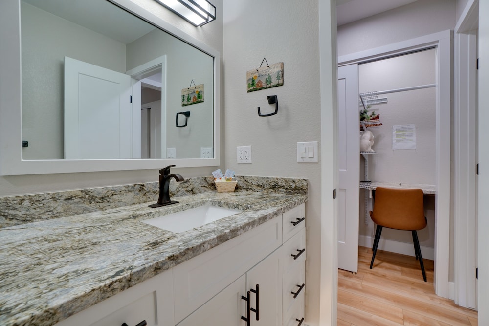 Estes Park Vacation Rental: 1 Mi to National Park - Property Image 18