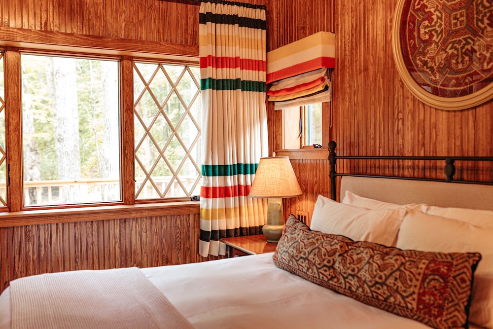 Deer Mountain Inn view 2