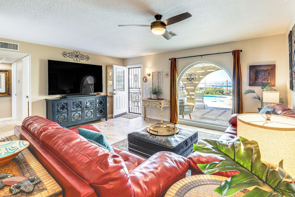 NEW Listing! Gorgeous Poolside Views: Havasu Haven