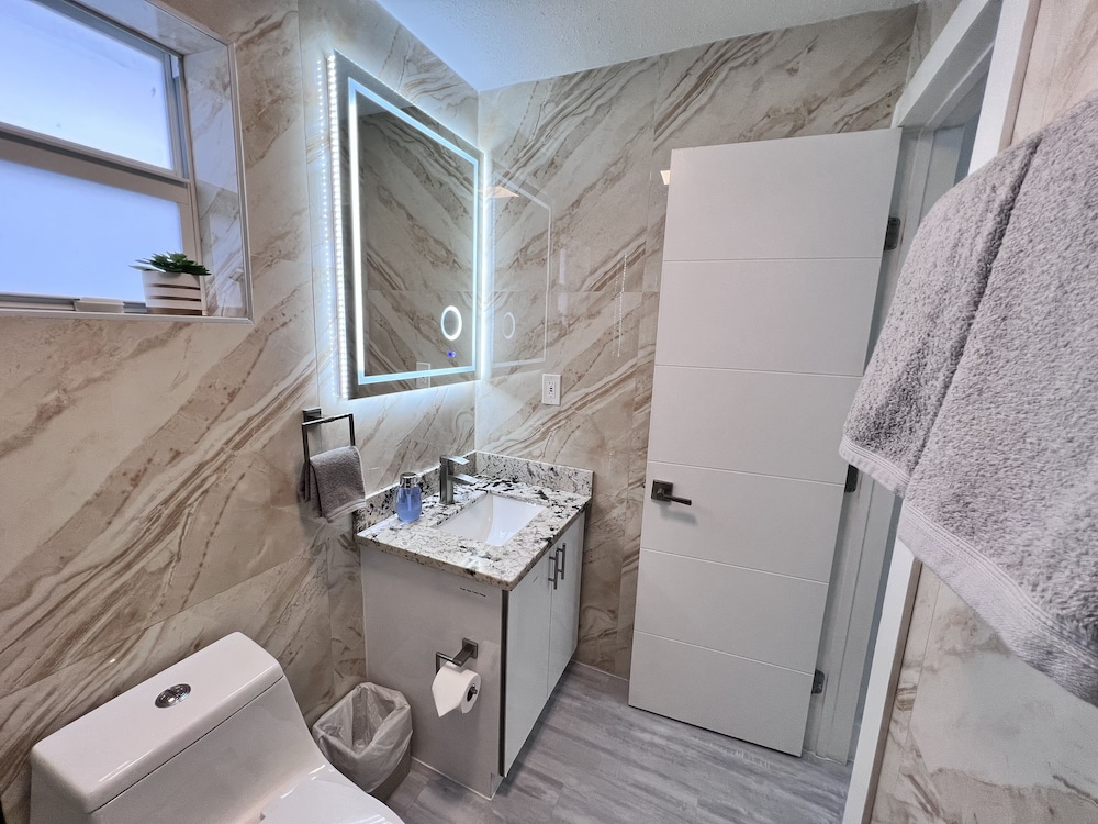 💎💎stylish 2 Bedrooms Apartment By Miami Airport