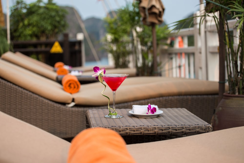 Verdure Lotus Grandeur Cruise on Ha Long Bay - Image 2