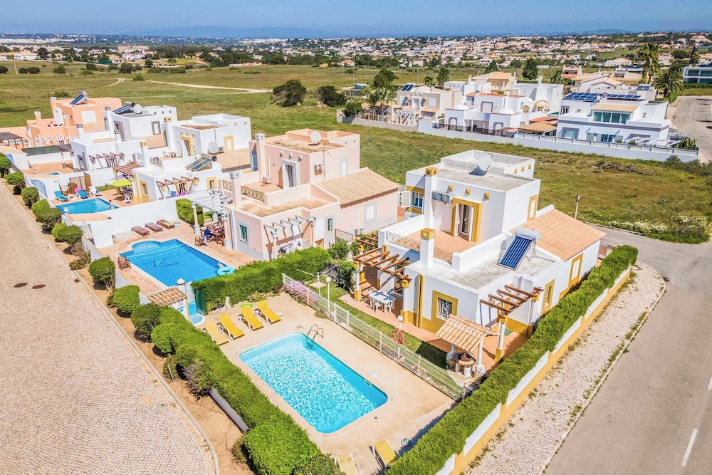Villa Ninos