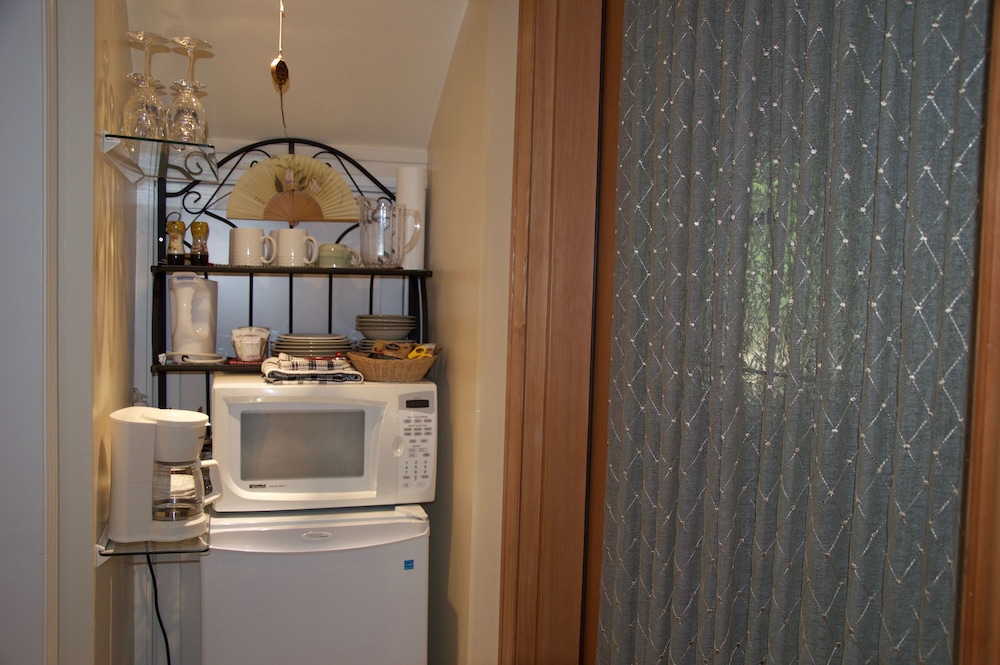 Enchanter Oceanview Suites