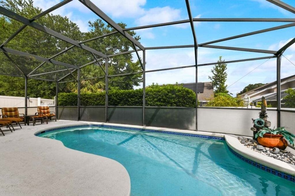 Cozy 3br Home W/ Private Pool Near Disney 3 Bedroom Villa