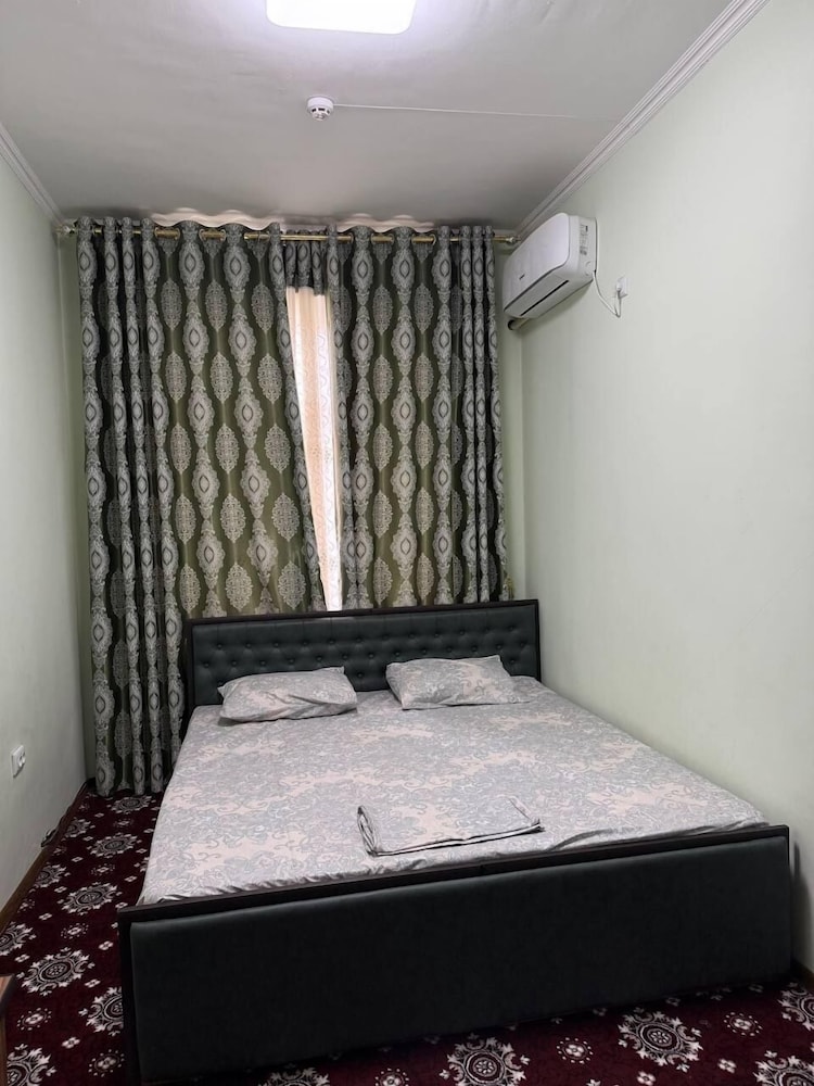 Fayzobod Guesthouse B&B
