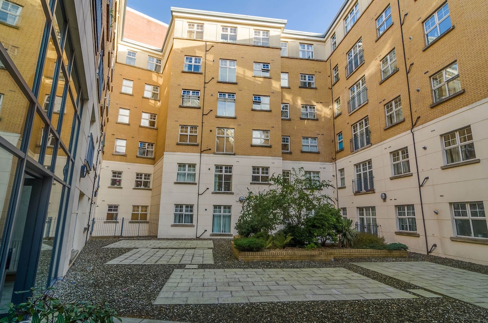 Central Belfast Apartments: Alfred Street