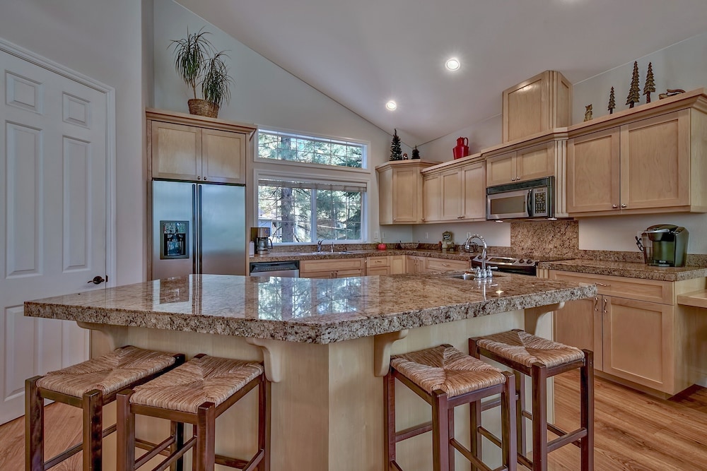 1272g Where Eagles Fly 3 Bedroom Home