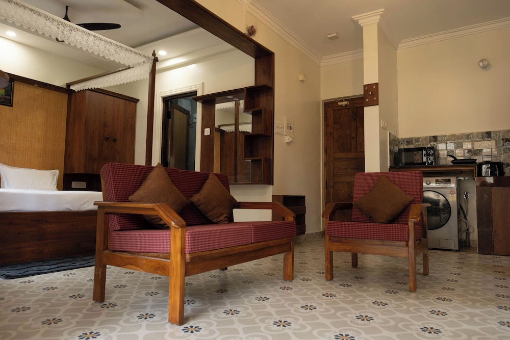 VISTAR HOLIDAYS