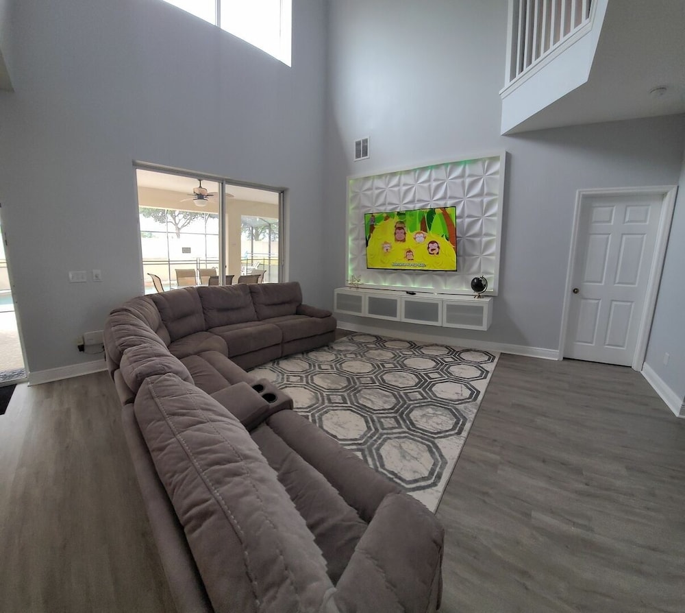 Sol1520sc 6 Bed Solana Holiday Villa 6 Bedroom Home