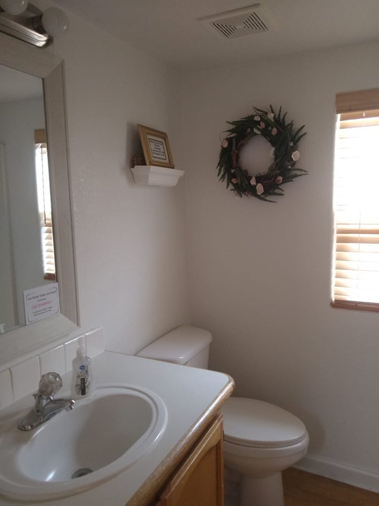 Ocean Front Cabin 11 w Jacuzzi Superb Views
