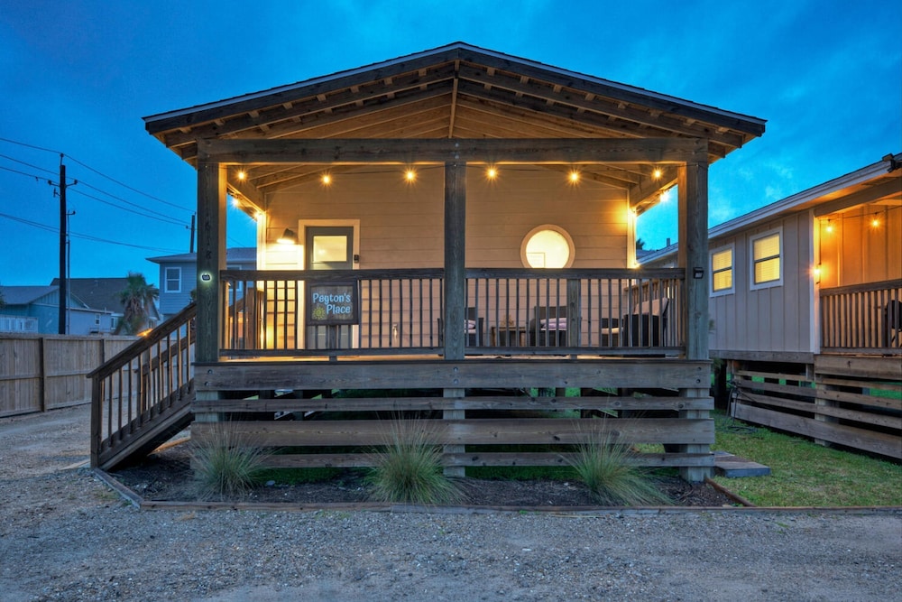 Peyton s Place by Avantstay 2 Blocks to Beach