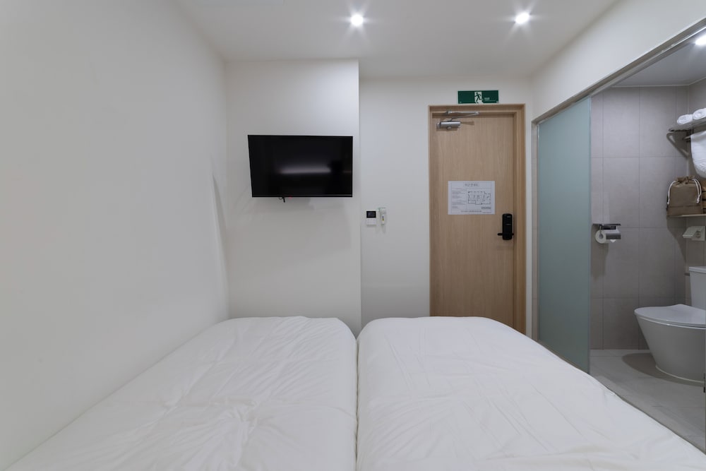 Hi Seoul Hostel Myungdong Central