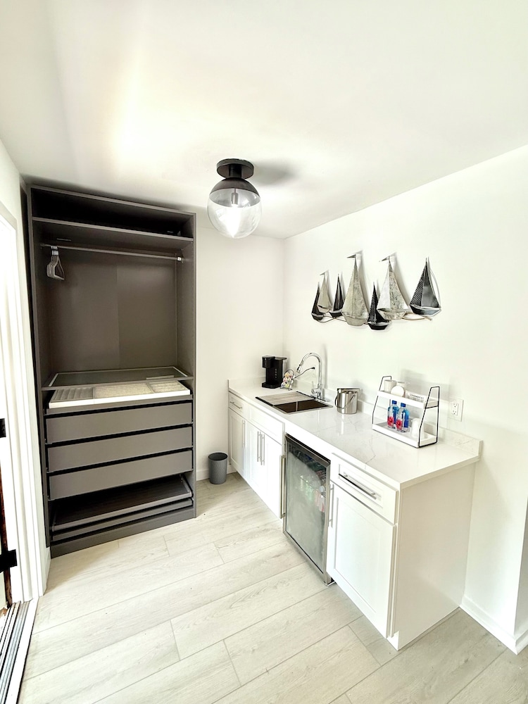 Wainscott Woods Retreat