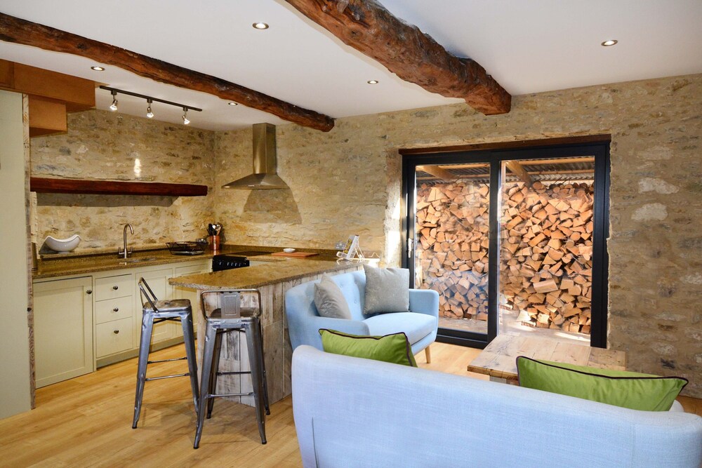 Dove House Cottage 1 view 2